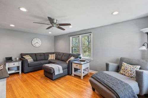 1128 Gertrude St, Waukesha, WI 53186-2517