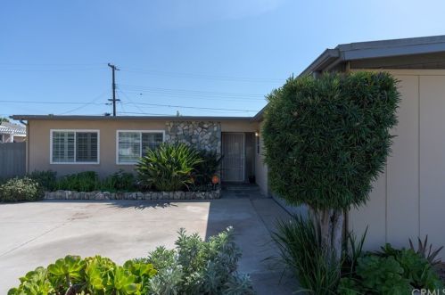8112 Maple Dr, Buena Park, CA 90620-3366