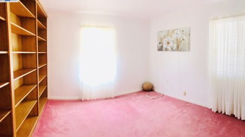 1010 Grace St, San Leandro, CA 94578-3524