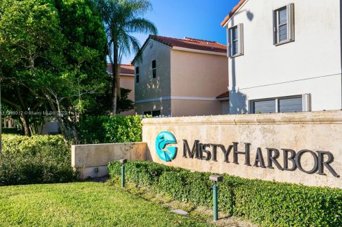 18031 11th Ct, Hollywood FL  33029-4411 exterior