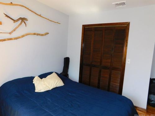 3 Fox Tail Ln, Brookfield Center CT  06804-3705 exterior