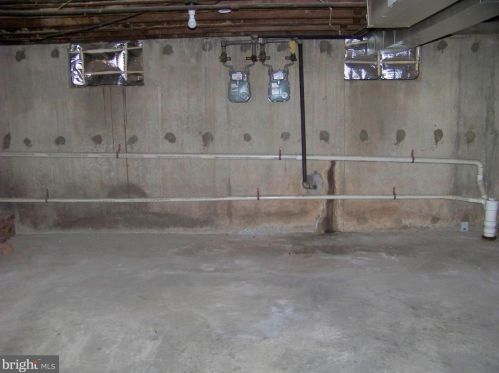 607 Hamilton St, Norristown PA 19401-4234 exterior