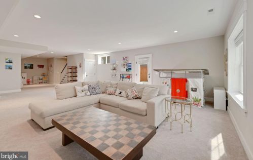 7413 Bethune St, Falls Church VA  22043-1316 exterior