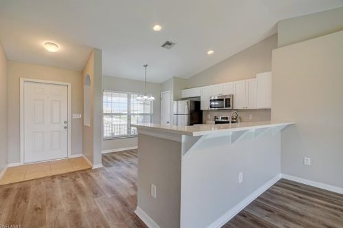 305 25th Ave, Cape Coral FL  33993-7577 exterior