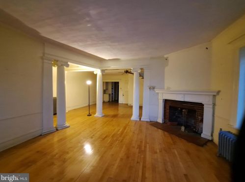 1339 Dekalb St, Norristown PA  19401-3403 exterior