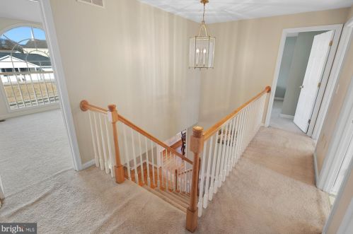 56 Sherwood Cir, West Enola PA  17025-1840 exterior