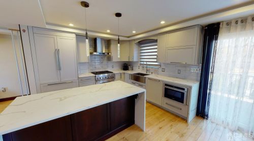 33 Berkshire Rd, Old Bridge NJ  08857-1601 exterior