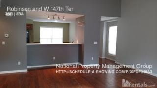 14838 Robinson St, Overland Park KS  66223-1246 exterior