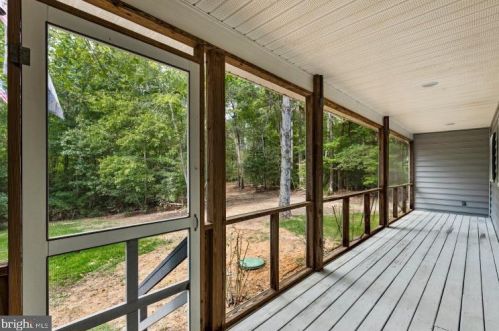 3989 Stratford Hall Rd, Montross VA  22520-3322 exterior