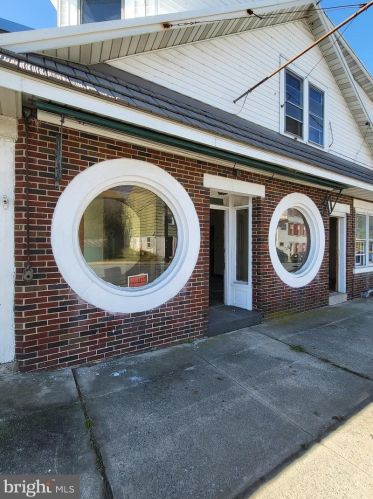224 Port Clinton Ave, Moselem PA  19526-1533 exterior
