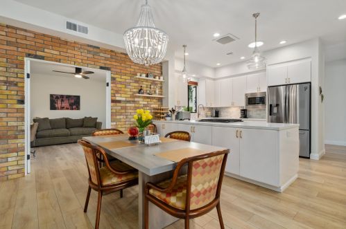 139 Desert Dr, Rancho Mirage CA  92270-4923 exterior