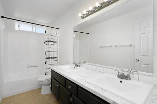 33690 Canyon Ranch Rd, Wildomar CA  92595-8491 exterior