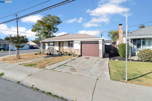 17010 Channel St, San Lorenzo, CA 94580-2218
