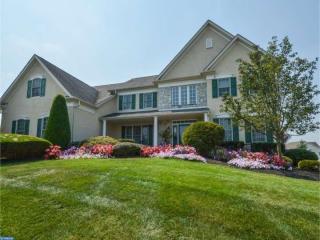 570 Centre Ct, Harleysville, PA 19438-2170