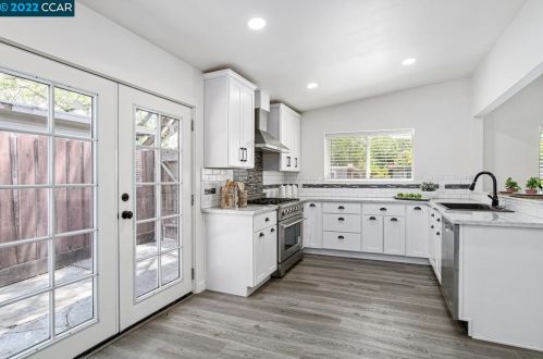 142 Diablo Ct, Concord CA  94523-1925 exterior