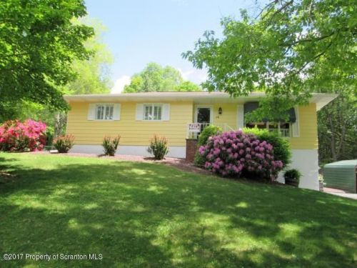 14 Firemans Ln, Vandling, PA 18421-1202