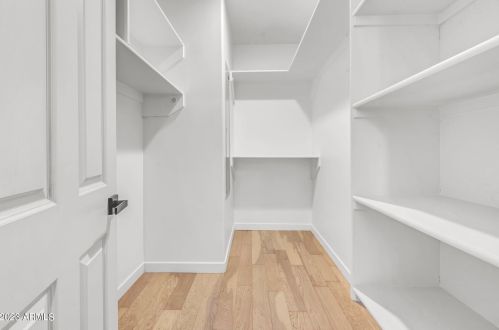 7627 22nd St, Phoenix AZ  85020-4706 exterior