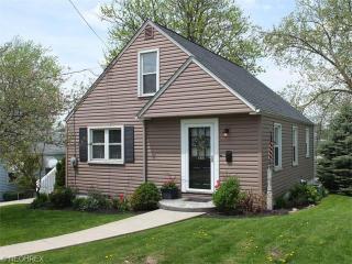 1541 25th St, Canton, OH 44709-3468