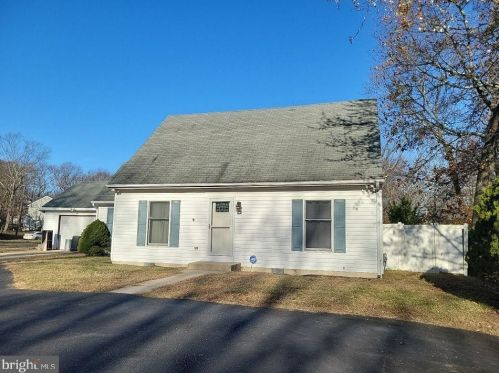 81 Buttonwood Ave, Pine Hill, NJ 08021-6473