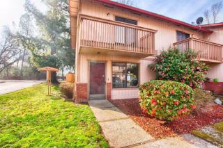 7459 Fernridge Dr, Sacramento CA  95828-4435 exterior