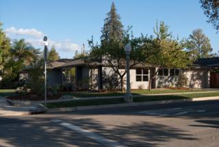 622 Pine St, Lodi, CA 95240-3016