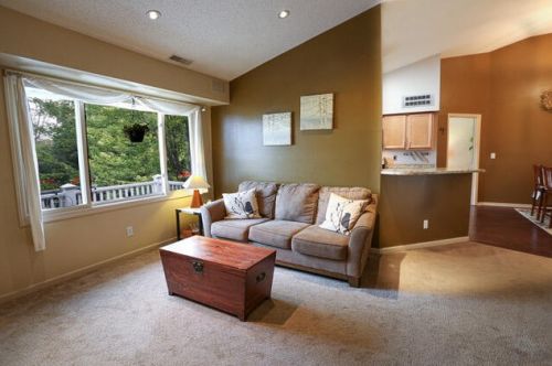 1151 Baldwin Ct, Thiensville WI  53092-5909 exterior