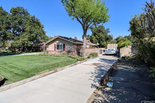 15779 Live Oak Springs Canyon Rd, Santa Clarita, CA 91387-3618