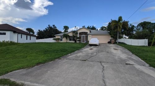 2317 27th Ave, Cape Coral, FL 33993-3711
