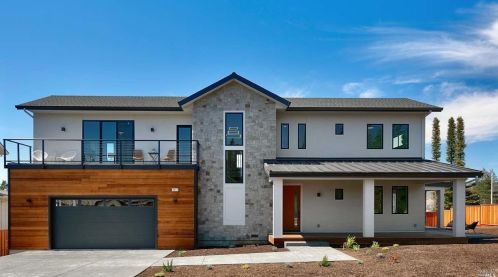 2017 Eagle Ct, Santa Rosa, CA 95403-0933