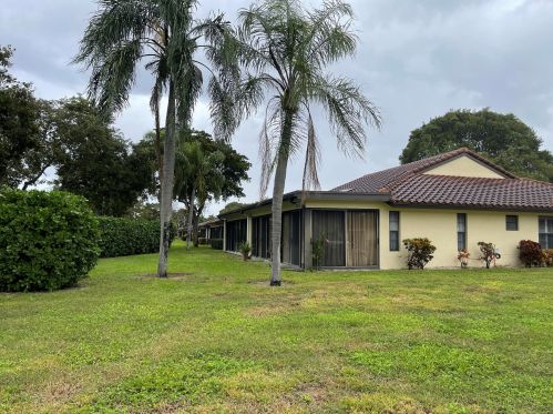 10093 Andrea Ln, Boynton Beach, FL 33437-3494