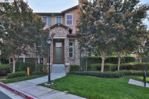 174 Holly Ter, Sunnyvale, CA 94086-6546