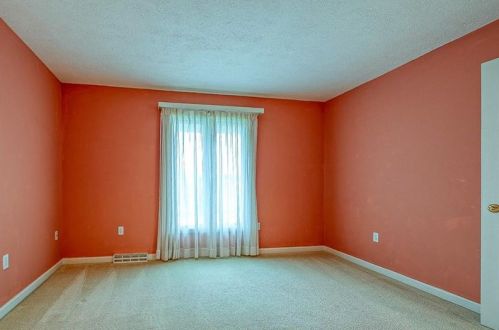 2028 Fortune Ct, Bridgeville PA  15017-3529 exterior