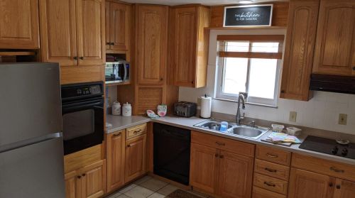 3322 Bellehaven Ct, Cincinnati, OH 45248-4213