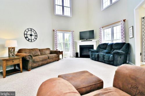 59 Brighton Pl, Charles Town WV  25414-2584 exterior