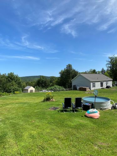 236 Dole School House Rd, Washington NH  03280-6101 exterior