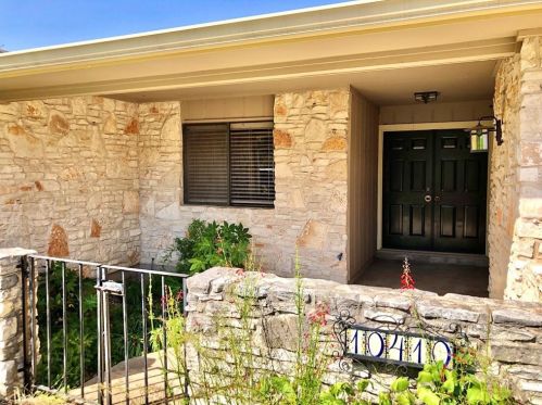 10410 Doering Ln, Austin TX  78750-1609 exterior