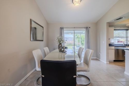 1121 47 Ter, Cape Coral FL  33914-7370 exterior