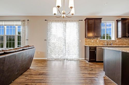 1910 Tumbleweed Cir, West Bend WI  53095-8561 exterior