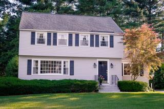 10 Clydesdale Cir, Nashua, NH 03062-3230