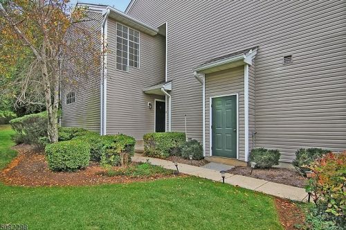 2 Artillery Park Rd, Bedminster NJ  07921-2044 exterior