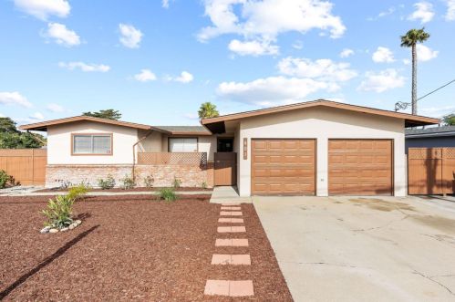401 Reindollar Ave, Marina, CA 93933-3718
