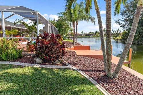 224 18th Ave, Cape Coral, FL 33909-2722