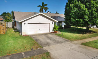 3565 Finch Dr, Melbourne, FL 32935-4787