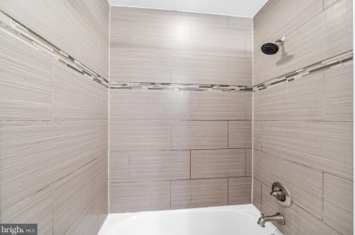 1738 Annin St, Philadelphia PA 19146-3007 exterior