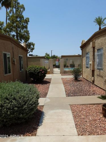 4752 14th St, Phoenix AZ  85014-3798 exterior