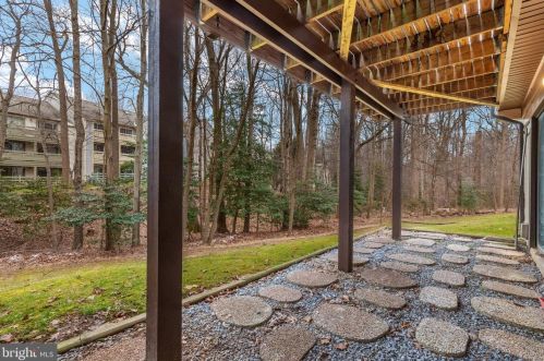 2271 Wheelwright Ct, Herndon VA  20191-2337 exterior