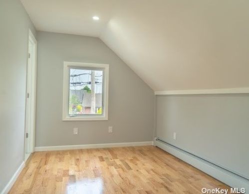 209 Costar St, Westbury NY  11590-3605 exterior