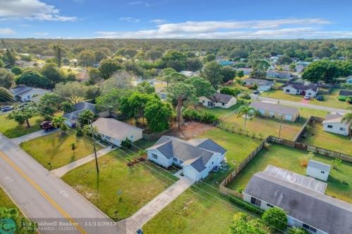 1091 Highland Dr, Vero Beach, FL 32962-8034
