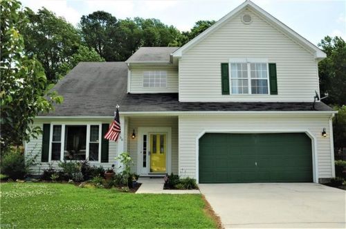 256 Lane Cres, Smithfield, VA 23430-5846