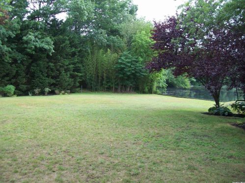 2254 Merokee Pl, North Bellmore NY  11710-3324 exterior